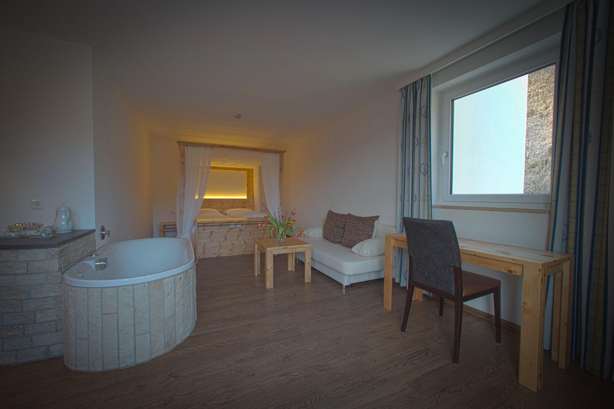 Hotel Gasthof Heckl キンディング エクステリア 写真