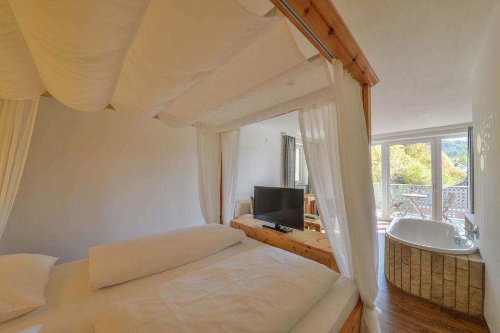 Hotel Gasthof Heckl キンディング エクステリア 写真